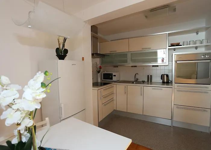 아파트 Allure 피란